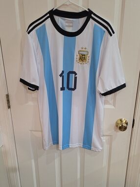 Lionel Messi #10 Argentina National Team Home Soccer Jersey - Size L